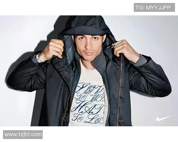 足球明星们在休闲时是否也会用手机自拍分享生活点滴